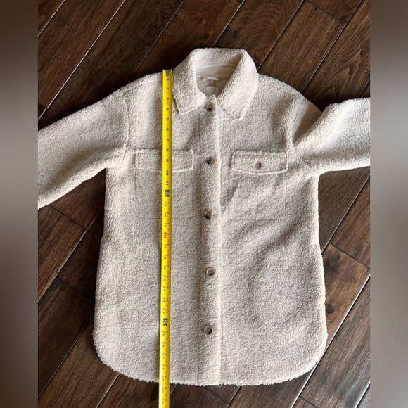 JOIE Teddy OVERSIZED Shacket SHERPA Jacket - Picture 13 of 13